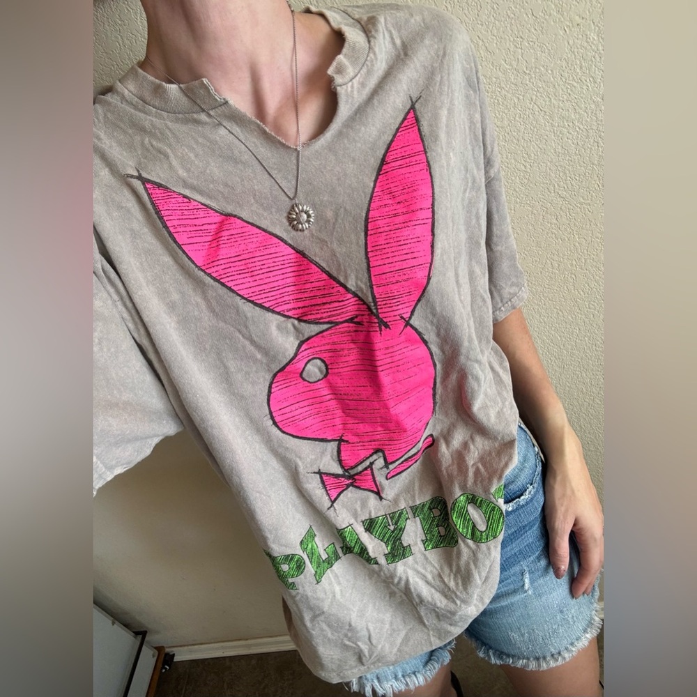 Playboy Grey Taupe Green Pink Notch Neck Short Sleeve Tee Tshirt XL